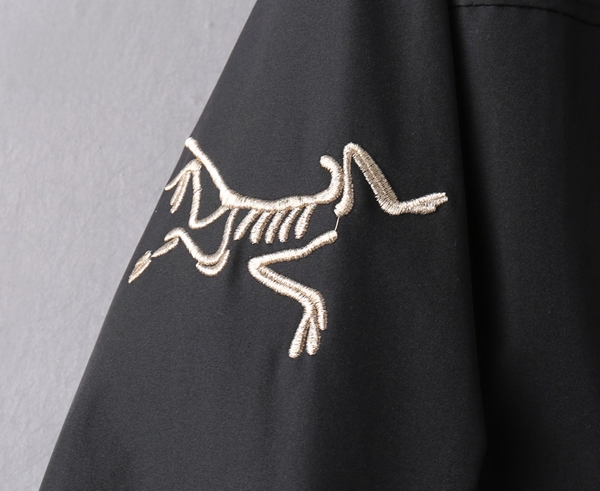 ブランドジャケット全体デザイン